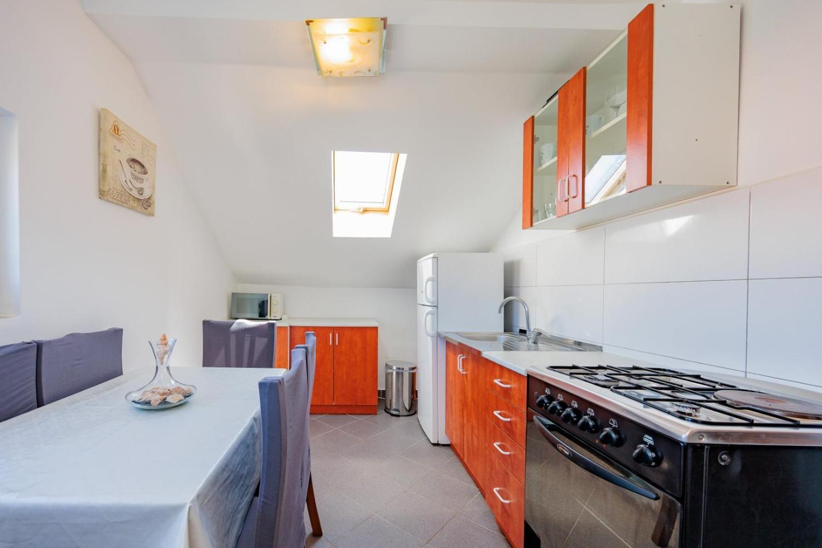 זאדאר Crowonder Lucky Holiday House With Pool And Patio 30 Meters From The Beach מראה חיצוני תמונה