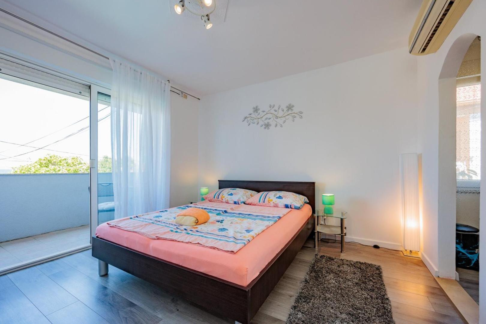 זאדאר Crowonder Lucky Holiday House With Pool And Patio 30 Meters From The Beach מראה חיצוני תמונה