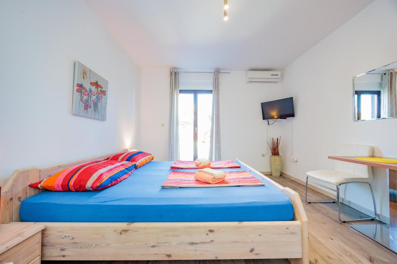 זאדאר Crowonder Lucky Holiday House With Pool And Patio 30 Meters From The Beach מראה חיצוני תמונה