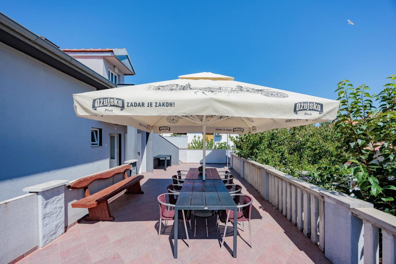 זאדאר Crowonder Lucky Holiday House With Pool And Patio 30 Meters From The Beach מראה חיצוני תמונה